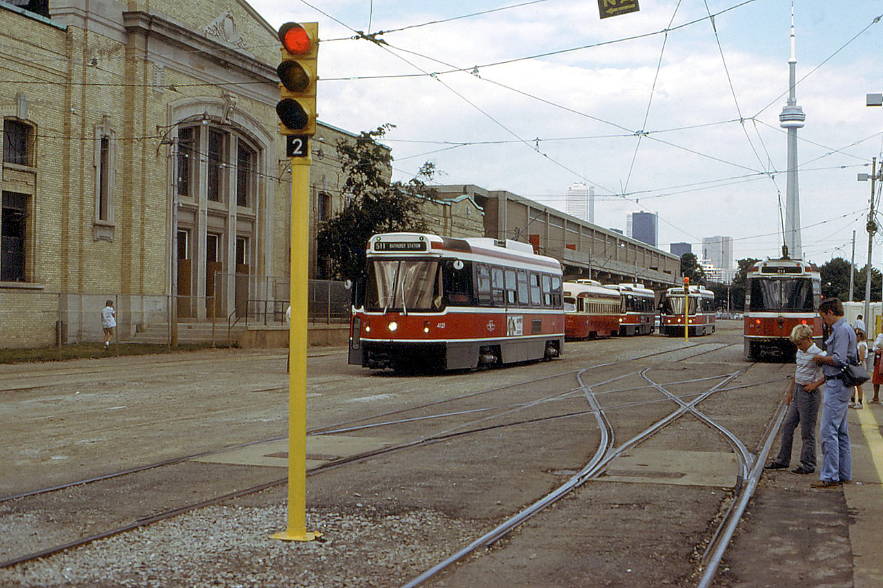 I was waiting for mein to go to Union,I think it was the 521.