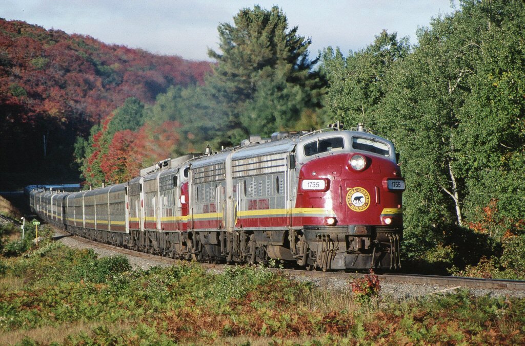 ACR 1755 leading the Agwawa Canyon Tour Train #4 at mp22 near Searchmont 9/23/1997