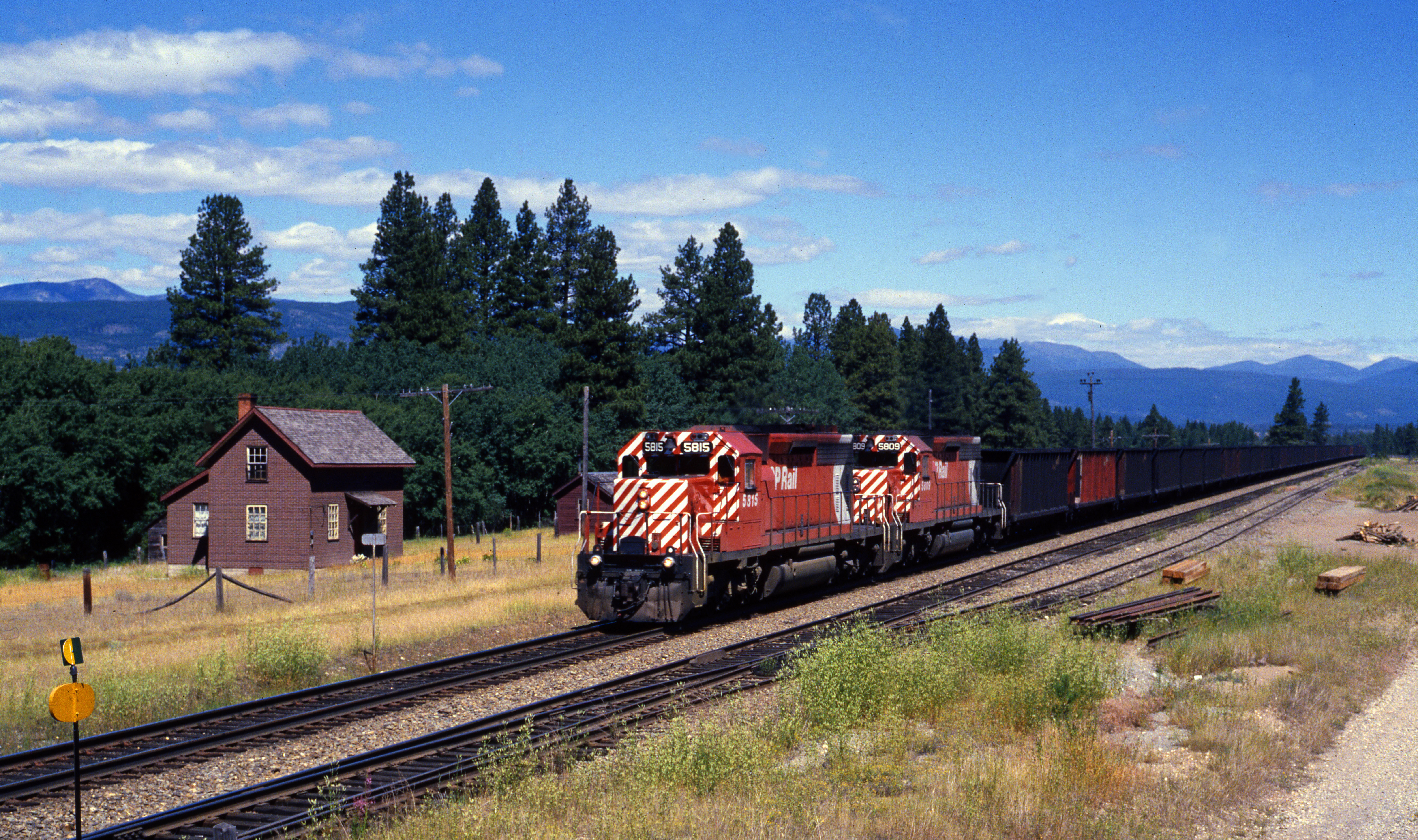 Railpictures Ca Peter Gloor Photo Southbound Freight For Cranbrook At Wasa Bc Railpictures