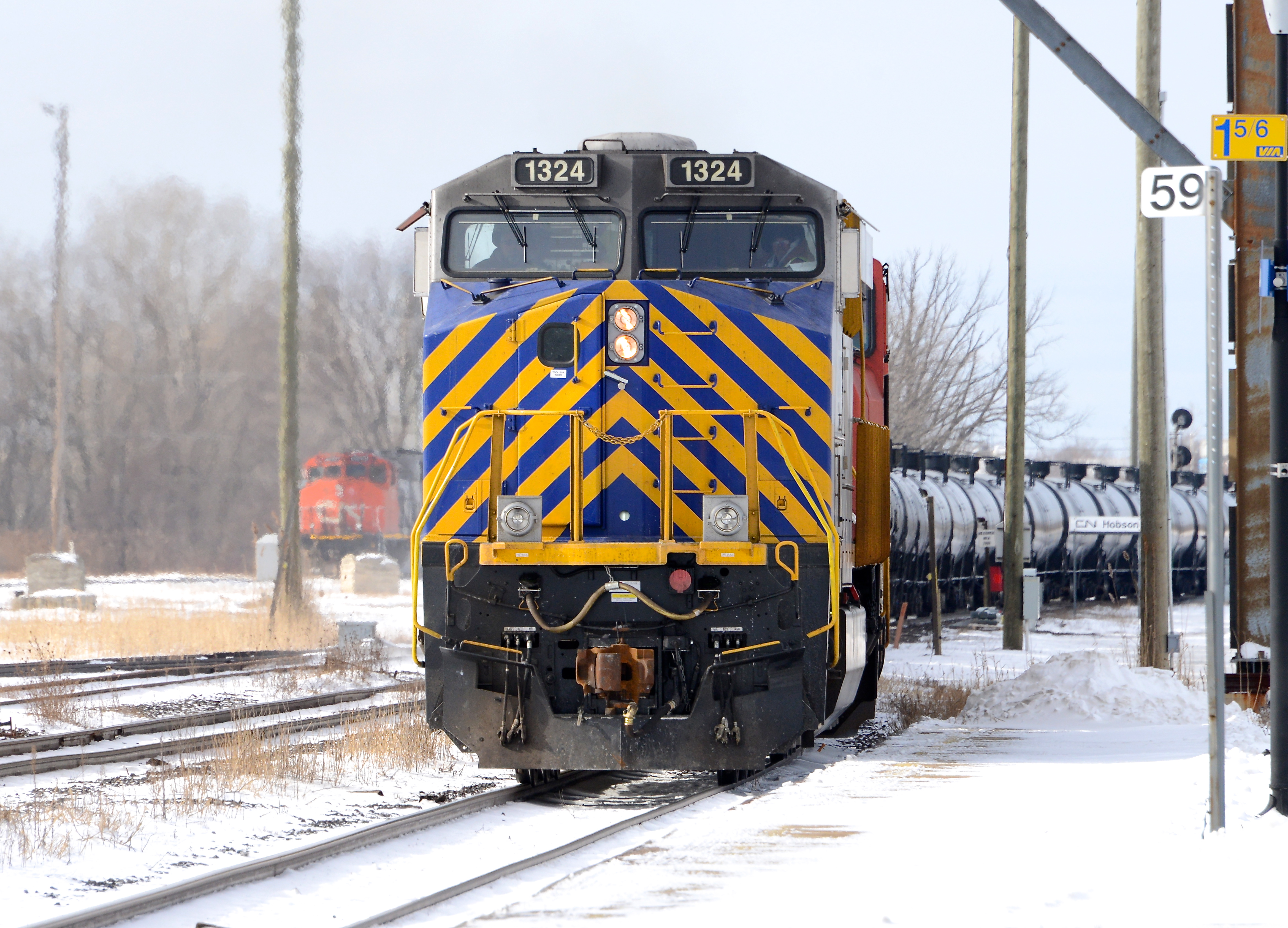 Railpictures Ca Marc Dease Photo Crex Leads Train Into