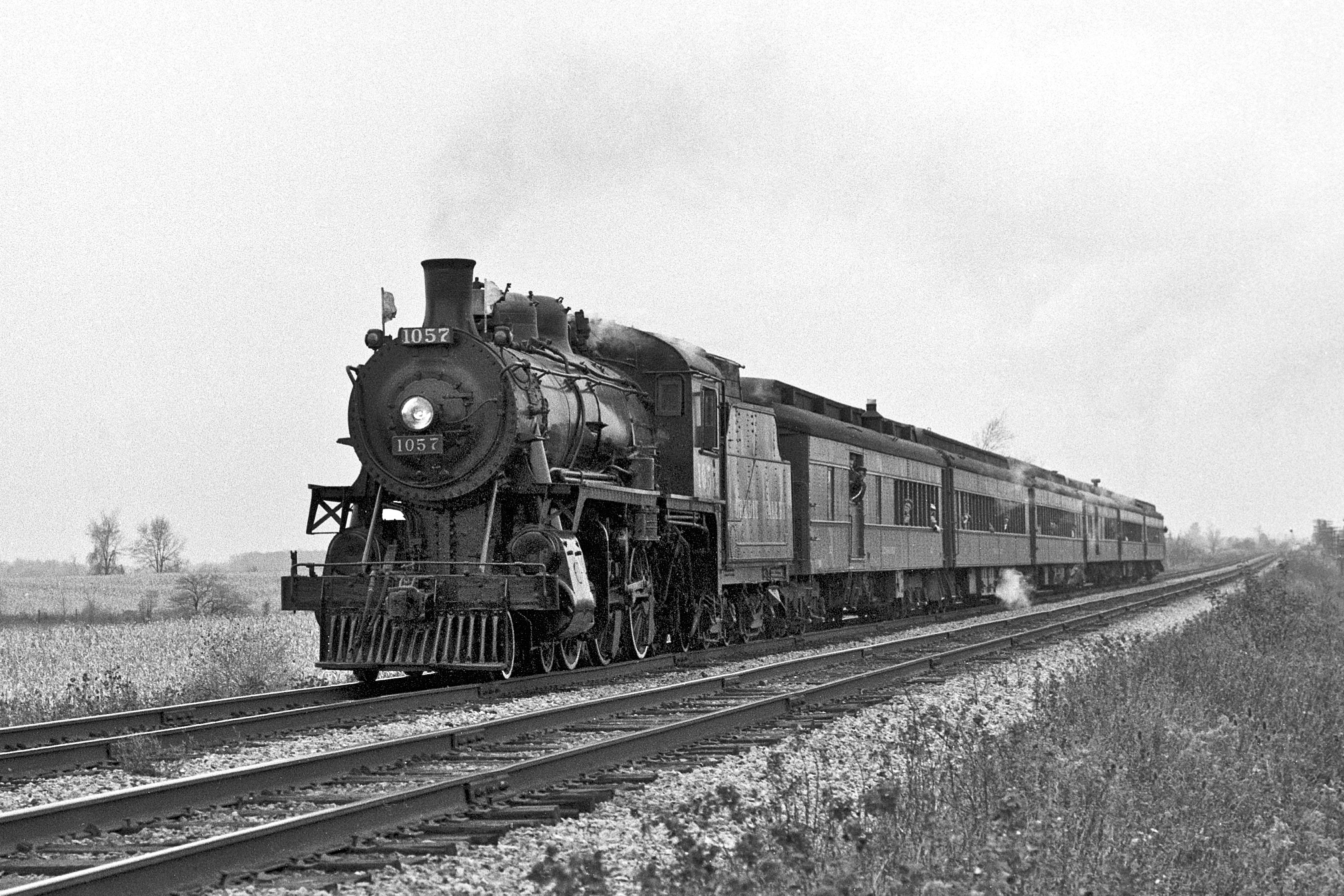 Railpictures Ca Peter Newman Photo On A Gloomy Day CPR Races Across The Ontario