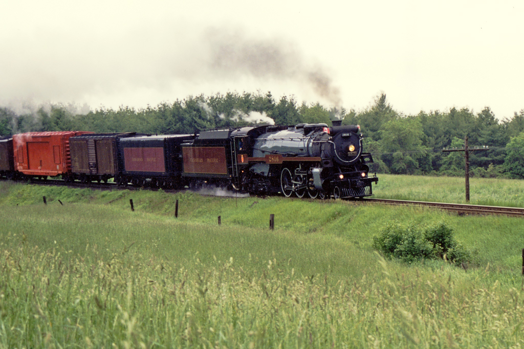 The eastbound "Breakfast for Learning" special finally trundles though Galt several hours late on a grey morning.