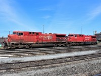 2 stored GE AC4400's, the 9568 most likely won't see service again (unless re-manufactured) and the 8546 which has since received a new engine is shown here prior with it's exhaust stack covered. 