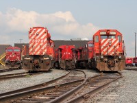 A pair of SD40-2's are in the clear on this day. The 5796 is sold while the 5978 is still on the roster. You can still see the white "stickies" that held the Christmas lighting from when the 9714 was a leader on the Holiday Train.