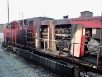 AC4400 8565 suffered engine damage when some power assemblies "let go". It has since had fresh assemblies applied along with a camshaft section. The damaged doors have also been replaced with ones from a donor unit. 