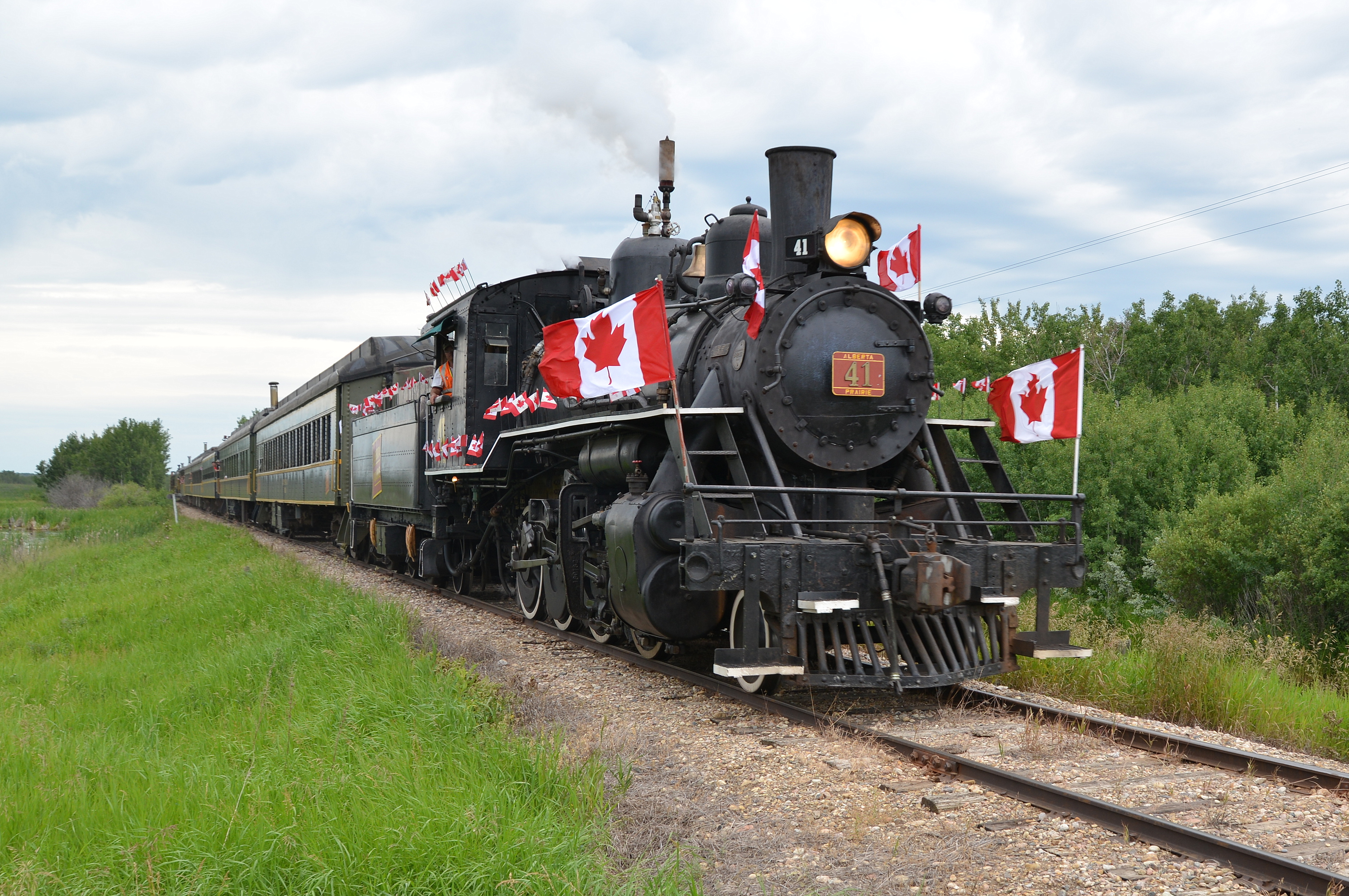 railpictures-ca-glenn-cherry-photo-celebrating-canada-s