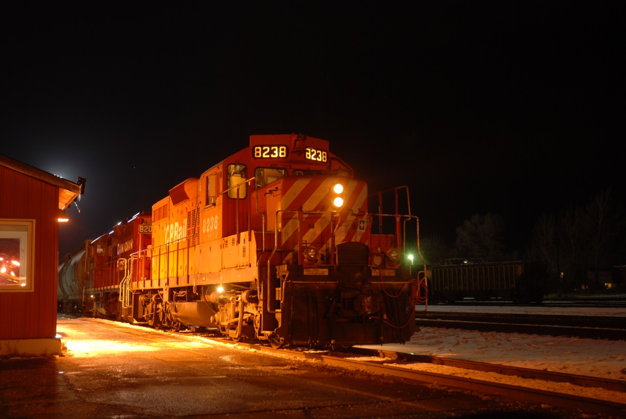 CP switcher -xxx ,the crew stoping at smith fall for the dinner