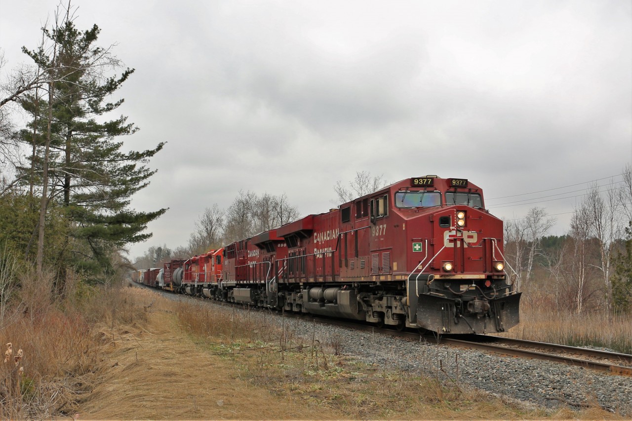 CP 9377 with CP 8907 lead CP 246 up to Flamboro and the Carlisle Road with a pair of SD40-2's in CP 5917 and CP 5994 in tow on their last ride south for parts.