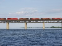 CP 253 has a 6-pack of power (CP 8917, CP 9618, CP 8608, CP 8541, CP 7043 & CP 8579) as it approaches the island of Montreal.