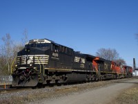 NS 4089 (rebuilt from C40-9 NS 8812) is leading CN 527 as it prepares to back up and lift cars from Pointe St-Charles Yard. Trailing are CN 2886, CN 4760 & CN 2687.