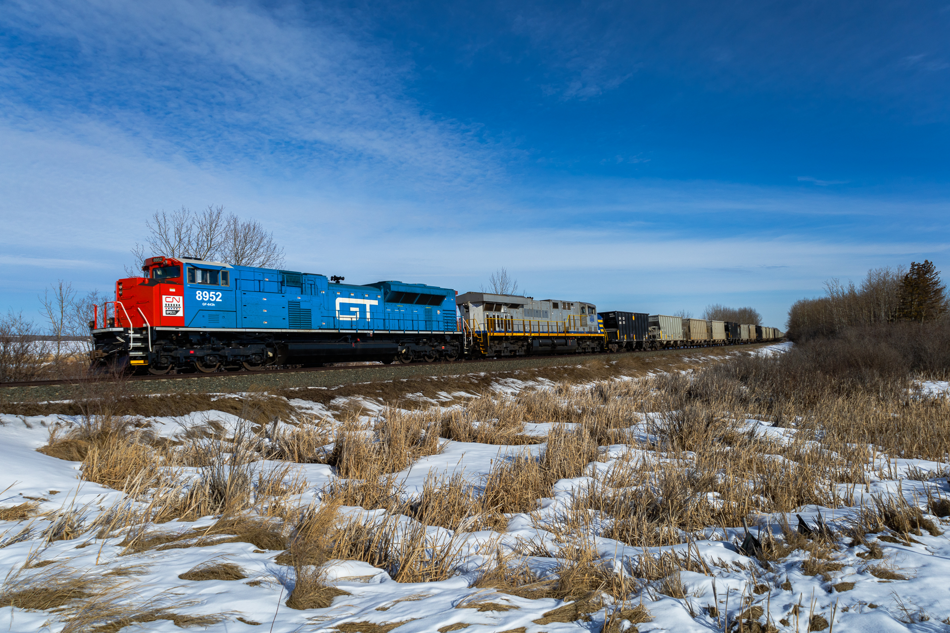 Rob Eull Photo: U 72551 26 has just departed  - Railpictures.ca