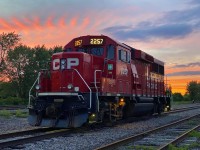 CP 2257 rests in what's left of the Lasalle Yard a bit after sunset. Cp G94 has just left it here before going on the wye leading to the Lasalle Loop Spur with CP 4429. Two units coupled together are not allowed on the wye.