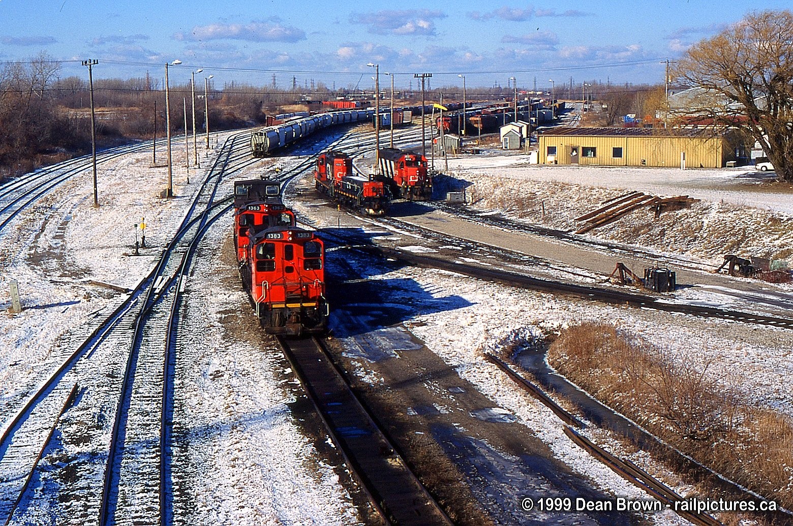 Railpictures.ca - Dean Brown Photo: View Of CN Niagara Falls Yard Back ...