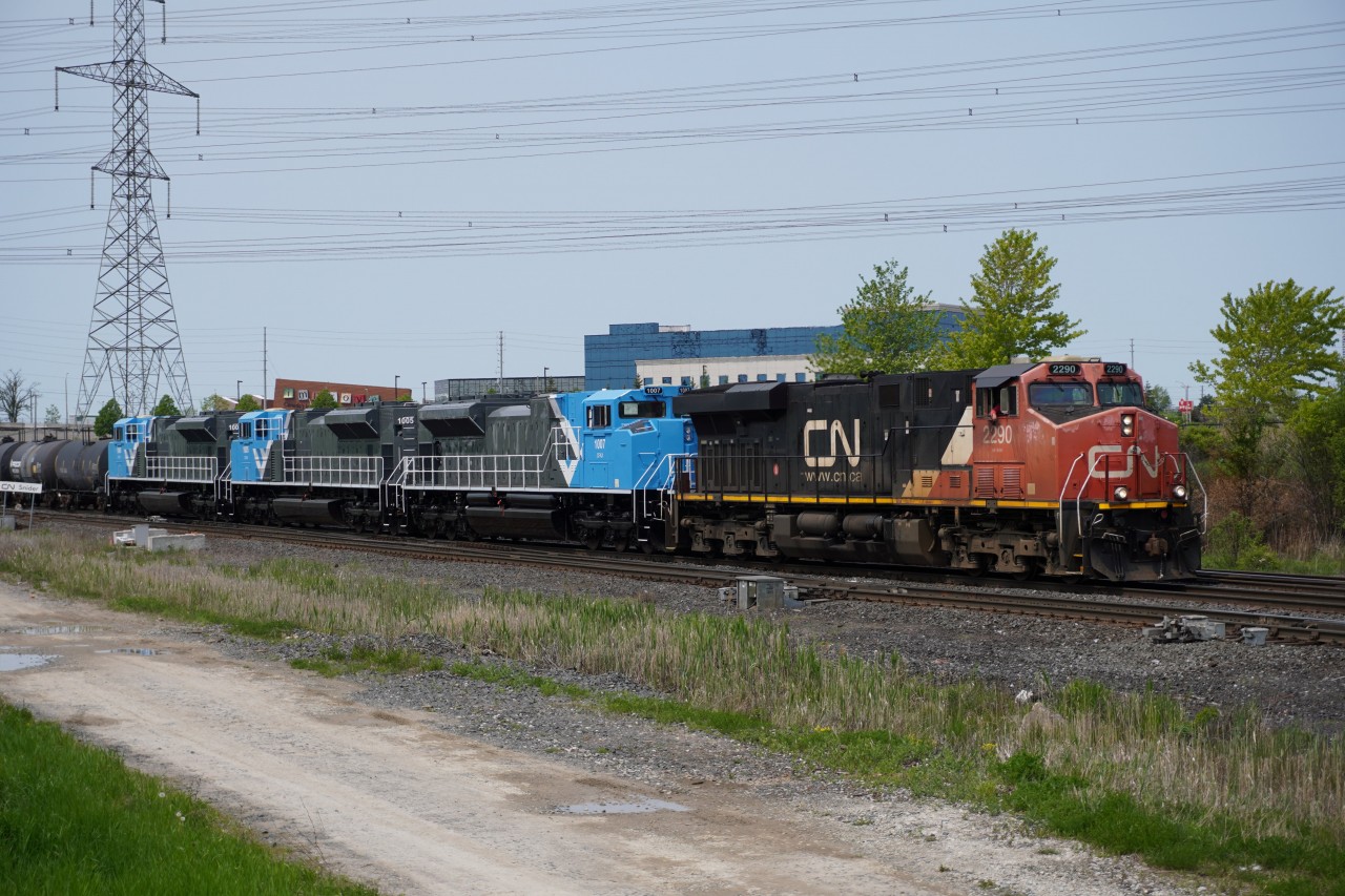 After coming in from Buffalo on A422 the day before, 3 CFAX units in fresh paint head out East on M306 most likely for Eastern Quebec.