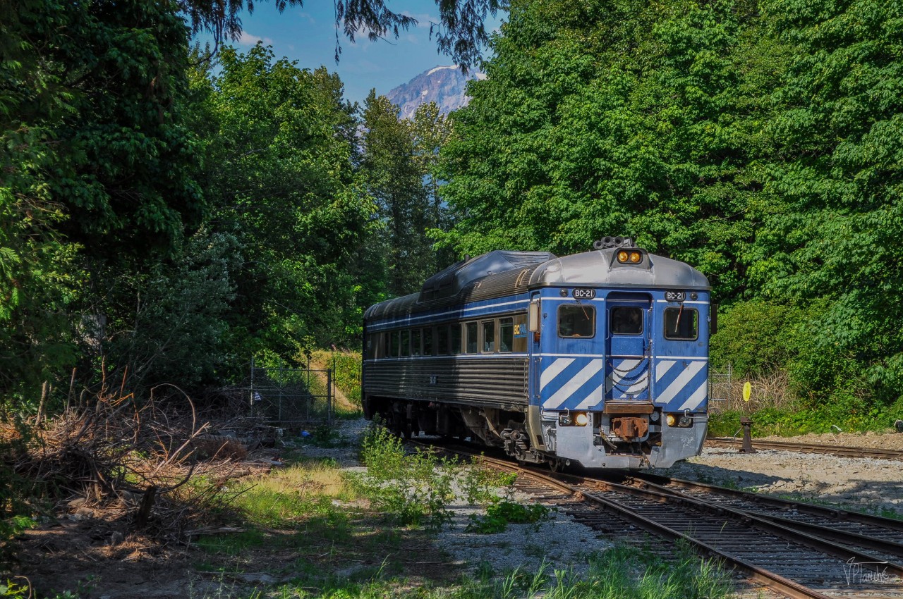 The Budd RDC BC-21 railcar makes a short excursion several times a day to introduce tourists to the old BCRail shops.