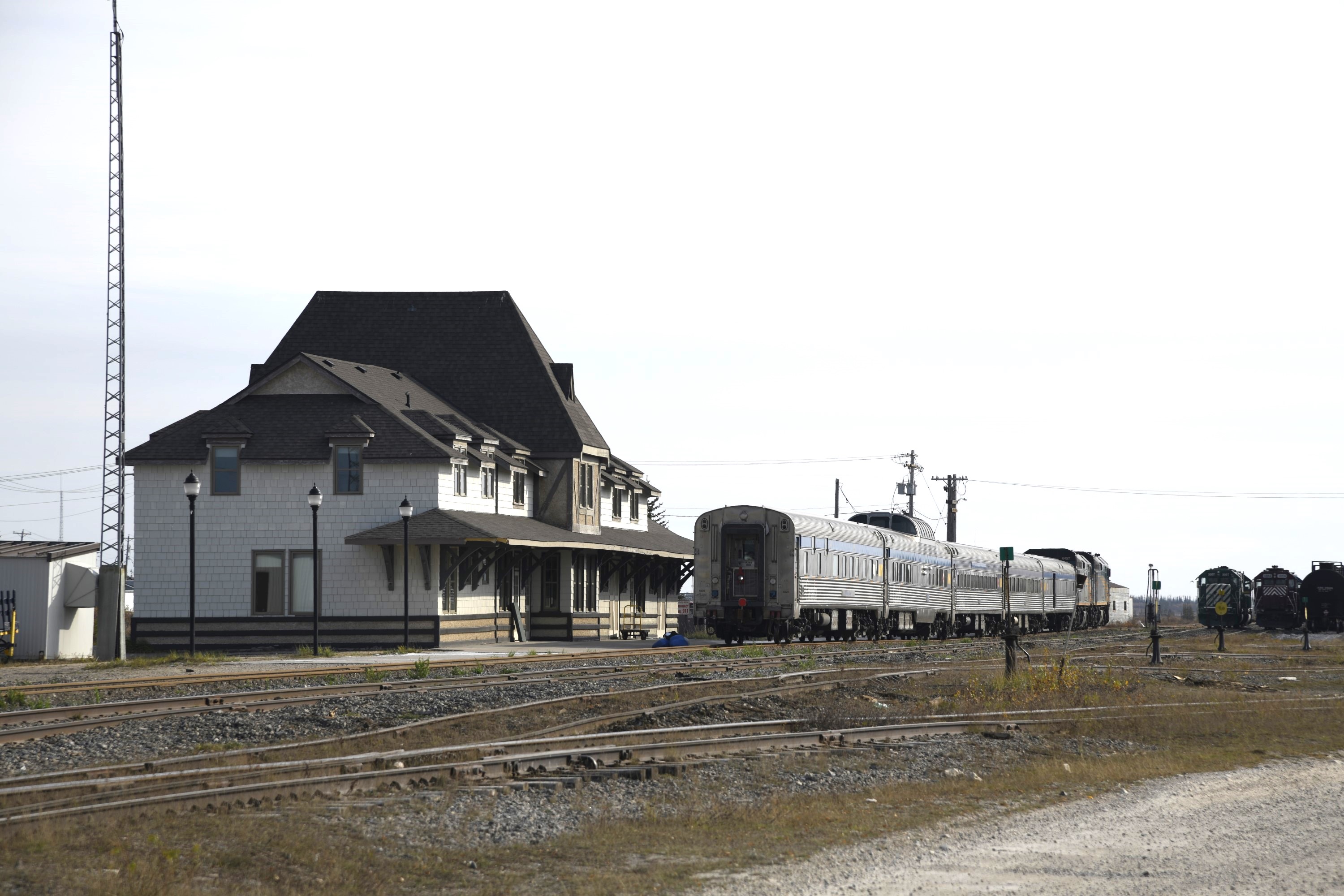 Railpictures Ca Paul O Shell Photo VIA 693 The Hudson Bay In