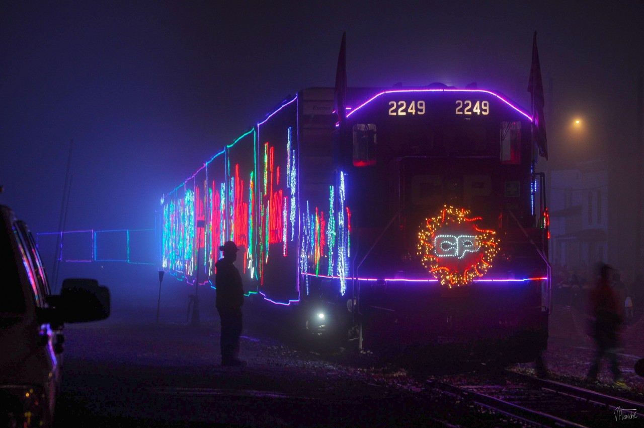 On November 22, 2023, the CPKC holiday train (Canadian version) stopped at the west end of Farnham yard.