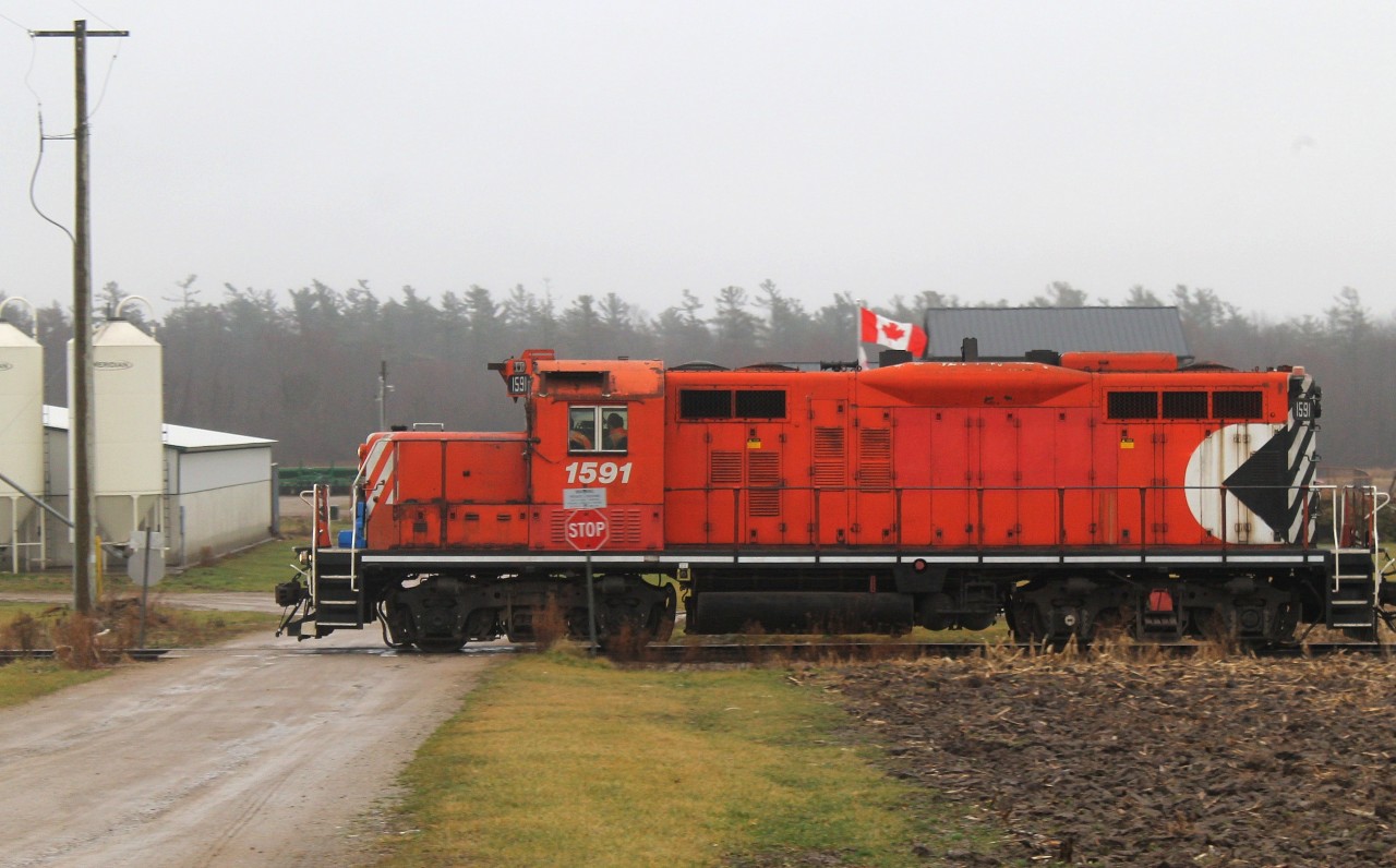 OSR 1591 leads the OSR St Thomas job on it's way back to drop it's train at Ingersoll yard and head home