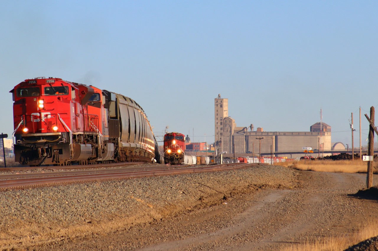 Throwing it back to December 26th of 2023, here I am with Eric Fallas as we do some railfanning in the MooseJaw area. Here, CPKC 619 pulls out of MooseJaw along CPKC 445.