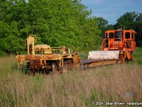 Today CN 562 brought in another Depressed flat for Trenergy on June 3/24. This time they left the flat car with the track mobile at Merritton.