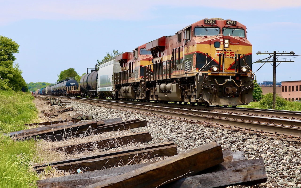 While the hype of KCS units in Canada has fizzled out for the most part, I can’t resist a matching pair. CPKC has been busy dumping new ties along the Galt subdivision as seen here at Meadowvale while train 134 passes with a matching set of KCS Gevos.