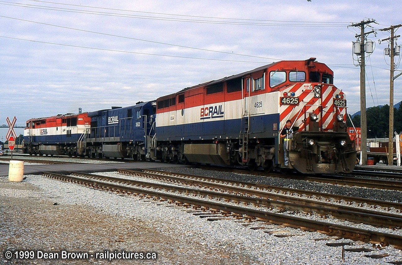 BC Rail lite power switching at North Vancouver Yard.