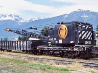 One of the most impressive pieces of machinery I found on my western trip of 2001 was this freshly painted Ohio crane CP had stationed in Revelstoke. A very interesting town as far as the railway goes and the scenery certainly adds to any photos. 