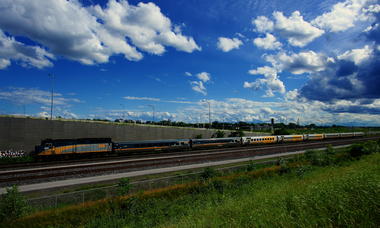 VIA 64 with its current configuration of eight LRC cars.