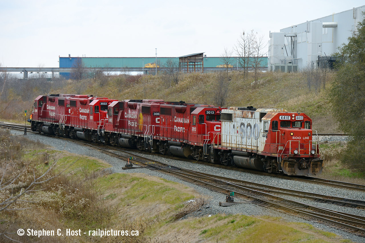 Class lights are on on the 4410 as the Engineer has switched ends. With the Hagey job having pulled autoracks out of Toyota and headed north of Sportsworld Drive, the Wolverton job is ready to attach to the cars and set their train up before heading back toward Wolverton. This was my first photo of SOO 4410 in the lead as they finally detached from their train, but more remarkably there's five GP38-2's on the Hagey job. They would have this in both directions and I would spend the afternoon following them.