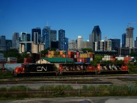 CN 500's power is about to tie down after a run to Taschereau Yard.