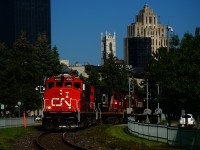 Repainted CN 4760 leads CN 500 out of the Port of Montreal. It will head to Track 29 to drop off 3,800 feet of traffic.