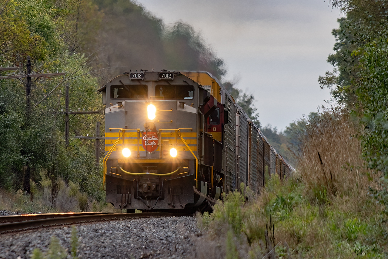 The Galt Sub is a sea of peaks and valleys. I'm not sure it has any flat spots west of Mississauga. Charging out of another double dip, 137 flies up a hill headed for work at Wolverton (where good trips go to die) before eventually ending up in Chicago.