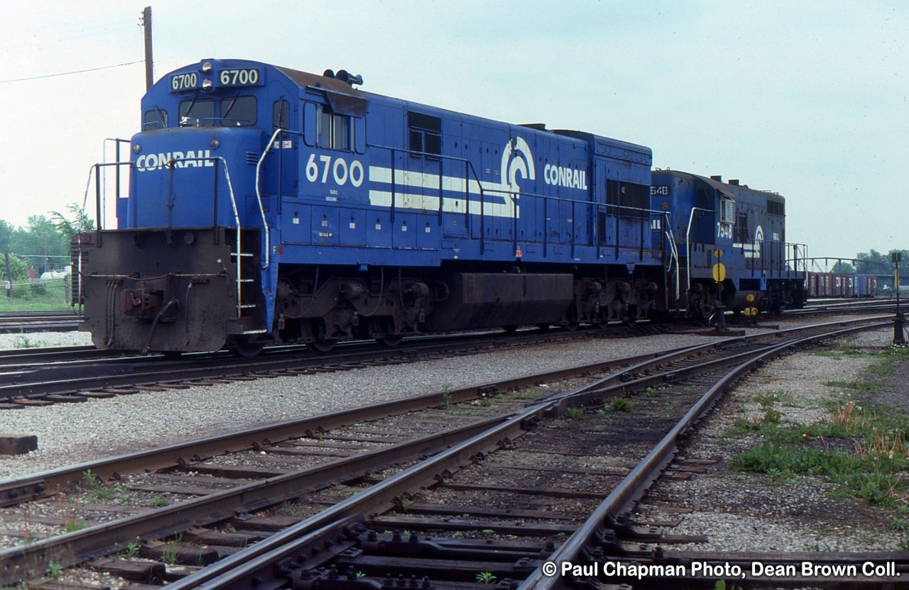 CR U23-c 6700 and CR GP10 7548 at Fort Erie Yard