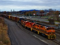 QGRY 3014 leads SLR 520 into CN's Southwark Yard in Longueuil. No stranger to CN rails, QGRY 3014 started life as CN 9480. Trailing are SLR 3004, SLR 4022, SLR 3805 & SLR 805.