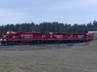 They love us. They really love us. There's no other explanation. For the second Saturday in a row, the hottest train on the London Division, Toronto- Chicago all autos hotshot 137 has been led by GM classics. It's getting far too dark far too fast as 6309, 6011, and 5989 rocket towards Wolverton.....where this power will tragically be replaced by more traditional 6 motor GE's. But it's wonderful to see the old girls run......