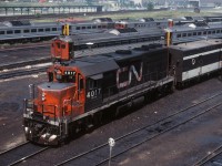 One of two GP40s with a high-speed gear ratio(59/18 instead of 62/15) assigned to VIA in the early 80's.They were used almost exclusively on runs west of Toronto. 