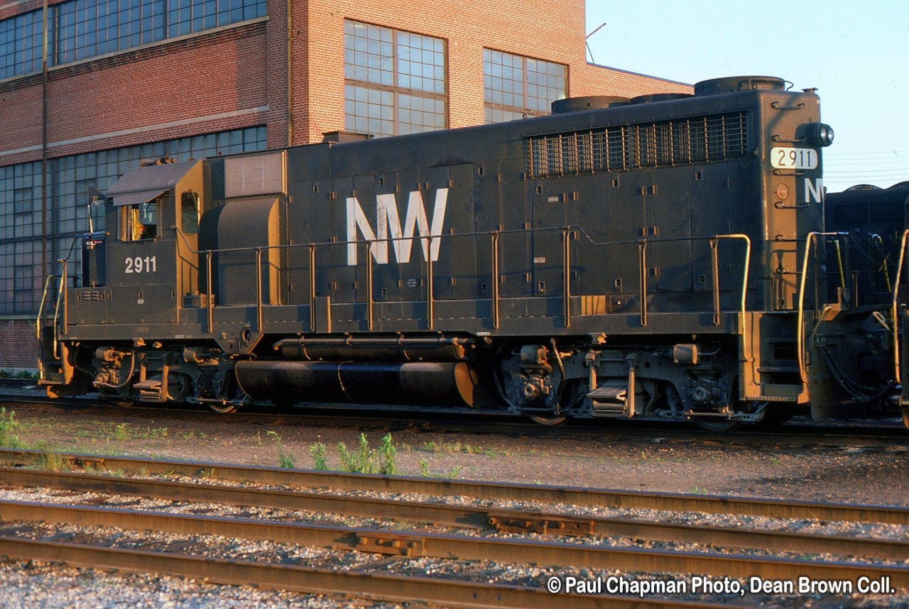 NW GP35 2911 at CN Fort Erie Diesel Shop