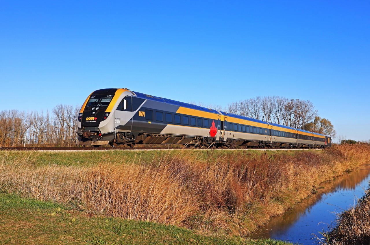 VIA 2314, with Toronto to Windsor train 73, cruises through Stoney Point Ontario, mile 80.5 on the Chatham Sub.