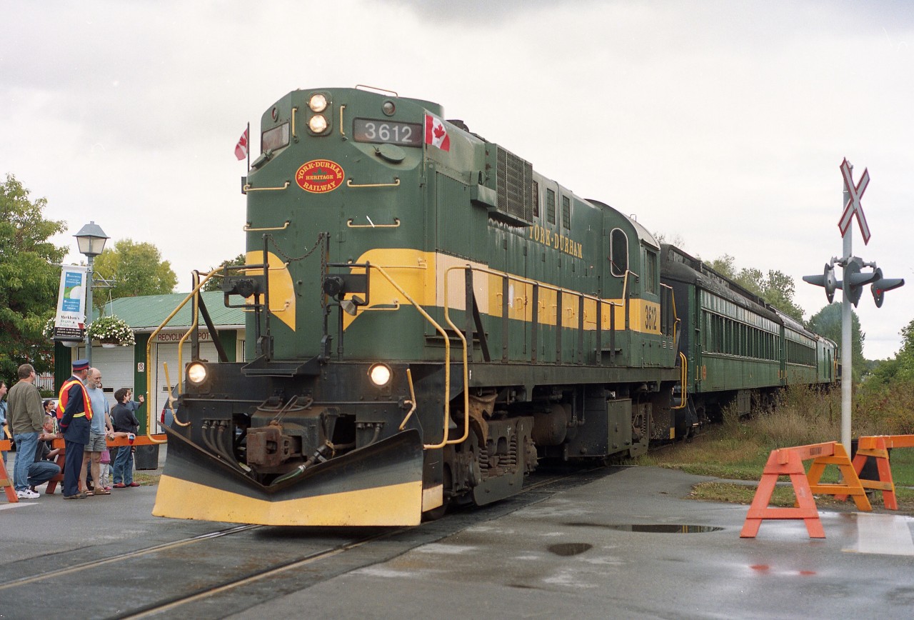 York-Durham Heritage Railway RS-11 #3612, which began life as DW&P, same number; is seen in downtown Unionville on a special train (along with YDRC 3610). I believe the occasion was the Mid-Autumn Unionville festival, and what I saw of it had quite a large turnout.
After close to 30 years, the YD Heritage outfit announced bankruptcy at the beginning of 2024.  I am wondering where all the locomotives went.  Anyone know ??