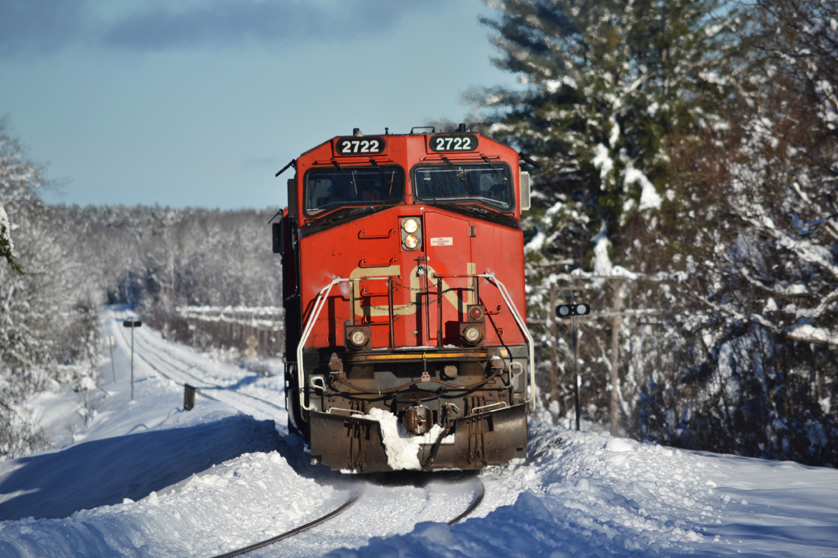 After flagging the stop, CN901 accelerates towards Huntsville to fetch the spreader. Things would only go sideways from there. Once arriving, 901 would tie down in the yard as workers attempted to get the Spreader to function. It would take them almost two extra days before being able to use it and start plowing on the Newmarket.