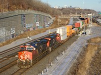 A very late CN 149 is passing Turcot Ouest with, CN 2974, CN 2909 & a 508-axle long train, after reducing to 'only' 10,000 feet in the Port of Montreal.