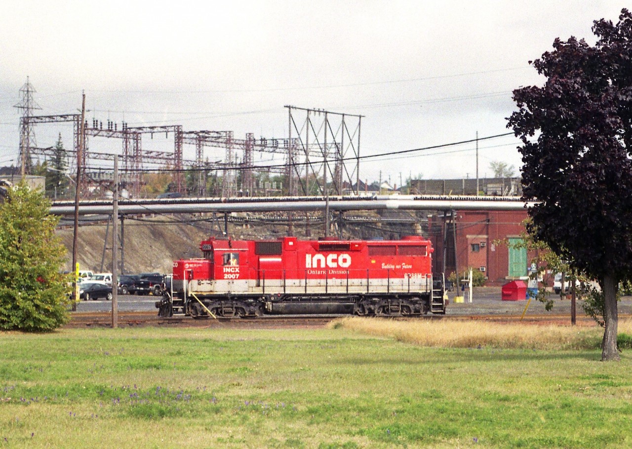 I've had really poor luck trying to catch one of these units in action. So I had to settle for this somewhat distant image. Anyway, dieselizing the INCO facility (now known as VALE) began in 2000 as the old electrics were phased out. There are 8 units in operation, rostered 2001-2008 and were former GP35 models until overhauled by MPI and released as GP38-4M.  Nice attractive paint scheme.