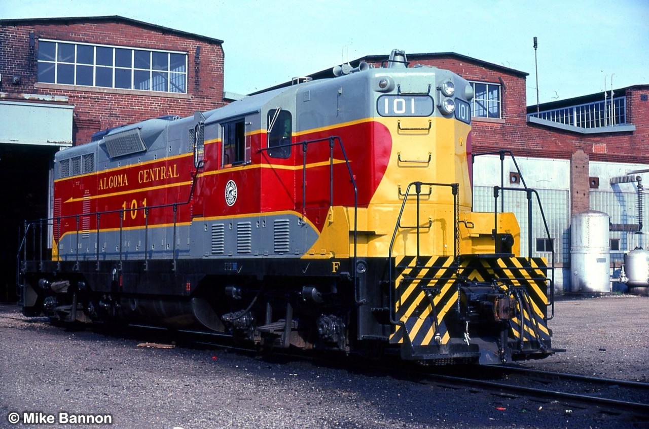 ACR 172 sunning herself after returning from rebuild in kind by GMDD London Ontario
The last GP 9 constructed.