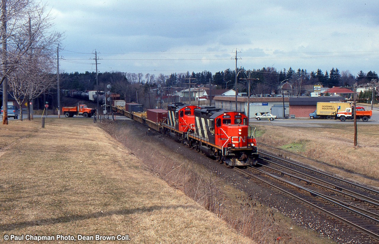 CN GP9RM 4141 and CN GP9RM 4137