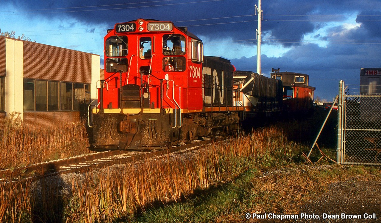 CN SW1200RS 7304 at Bunting Rd. in St. Catharines