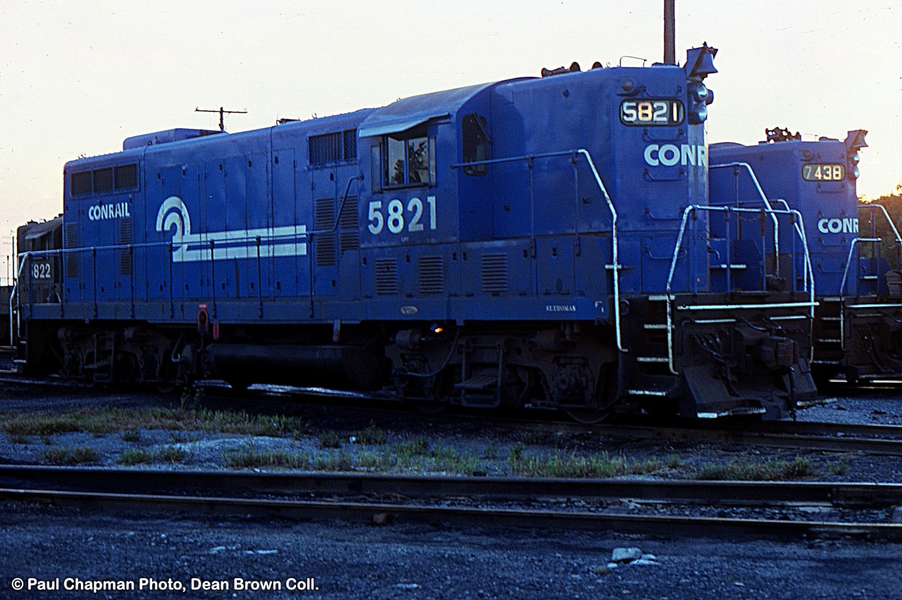 CR GP7 5821 at Montrose Yard.