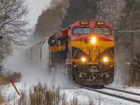 Southern Ontario is finally having a "normal" winter...a little snow on the ground, and mostly below zero temps. It's nothing like what they're getting in Muskoka where Bracebridge got another 45cm overnight. A KCS leader is still a bit of a novelty, and there is a rumour around that when the new units start arriving, a lot of KCS units are going back to their lease holders. I have no idea if that one is true, but a chance to catch 2 leading Detroit-Toronto 134 with the snow flying makers it special. 