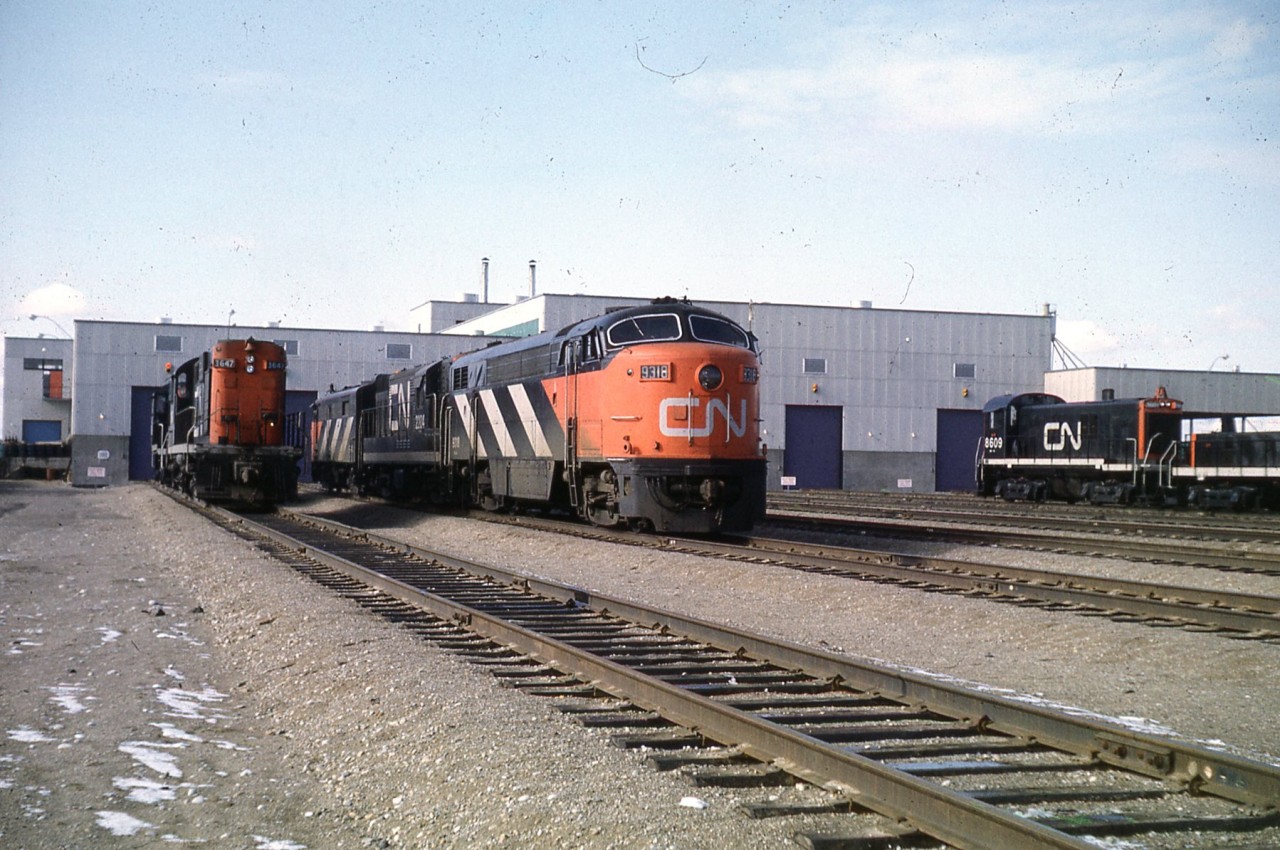 Shortly after Mac Yard opened there was several units awaiting their next call, including this C Liner unit.