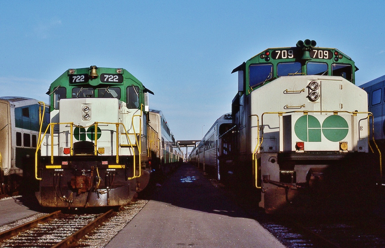 The old  verses  the new.


EMD 1967 built GO #722 model GP40-M-2 is ex Rock Island #3003 / 376


GMD 1975 built GO #709 model GP40-2(W)


A Sunday morning at Willowbrook, January 2, 1983 Kodachrome by S.Danko


interesting:


The ex CRIP units outlasted the GMD units (on the roster)


Seven GMD GP40-2(W) to CN 1991; GO 709 to CN 9676


The seven EMD's (#720 – 726)  traded in 1993 for the F59PH #562-568;  EMD resold  all seven to LLPX ; GO 722 to LLPX 3211