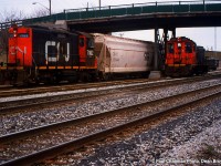 CN SW1200RS 7102 and CN SW1200RS 1361 